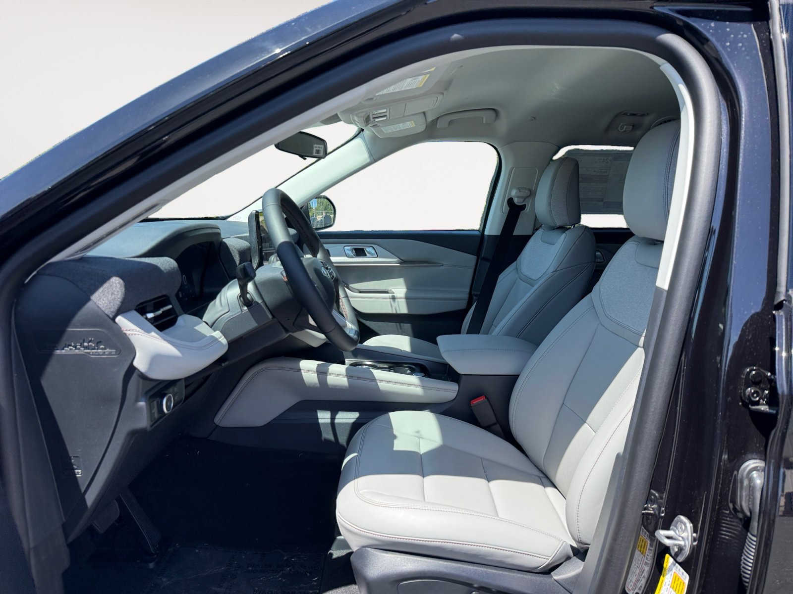 New 2026 Agate Black Metallic Ford Active image 10
