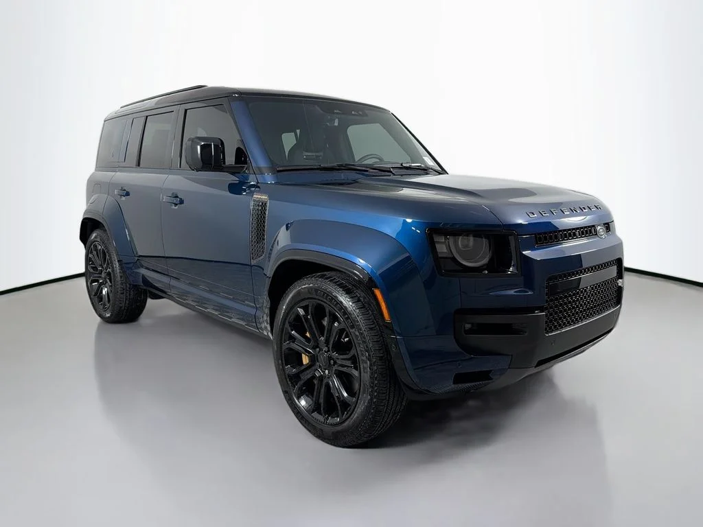 New 2026 Sargasso Blue Land Rover  OCTA image 3