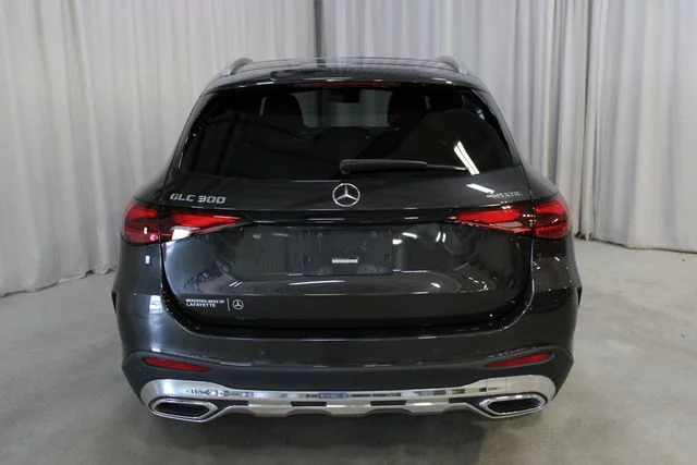 Used 2023  Mercedes-Benz GLC 300 image 29