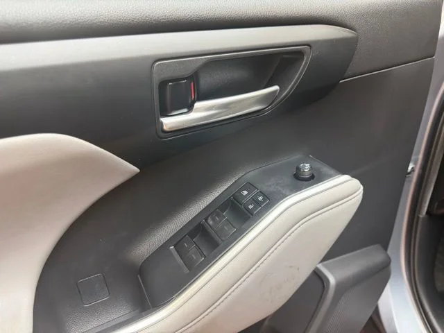 Used 2021 Gray Toyota XLE image 20