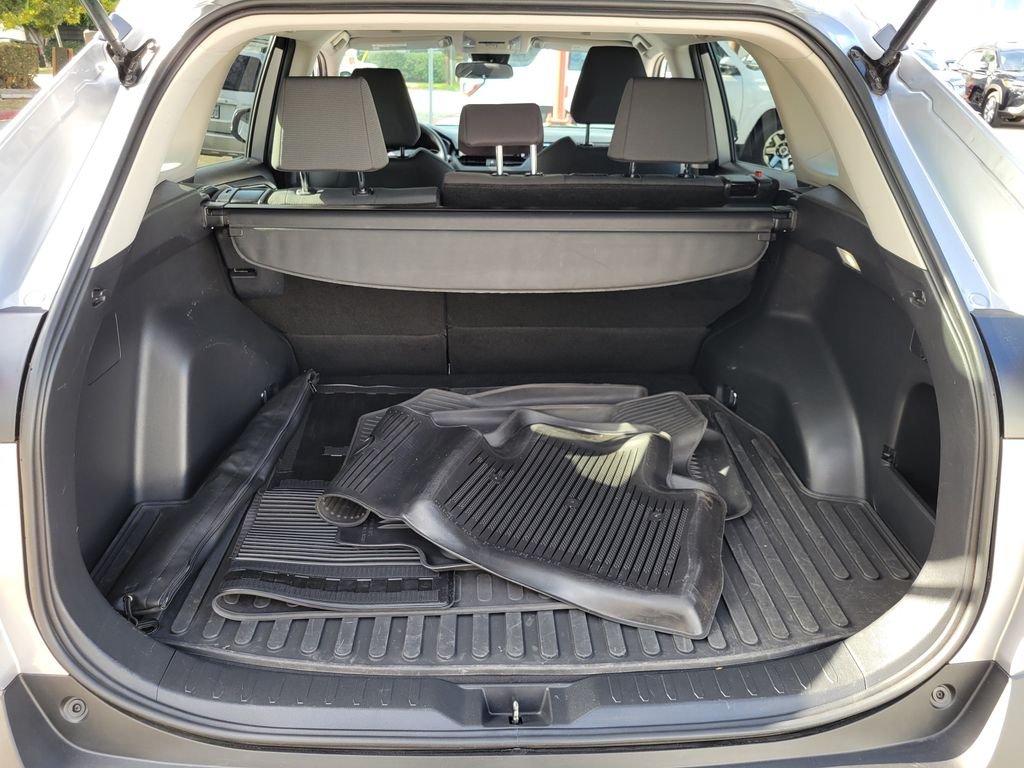 Used 2025 Silver Toyota XLE image 9