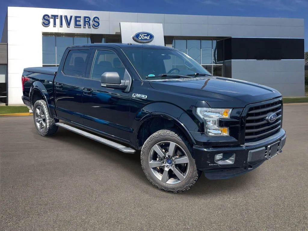 Used 2016 Black Ford XLT image 1