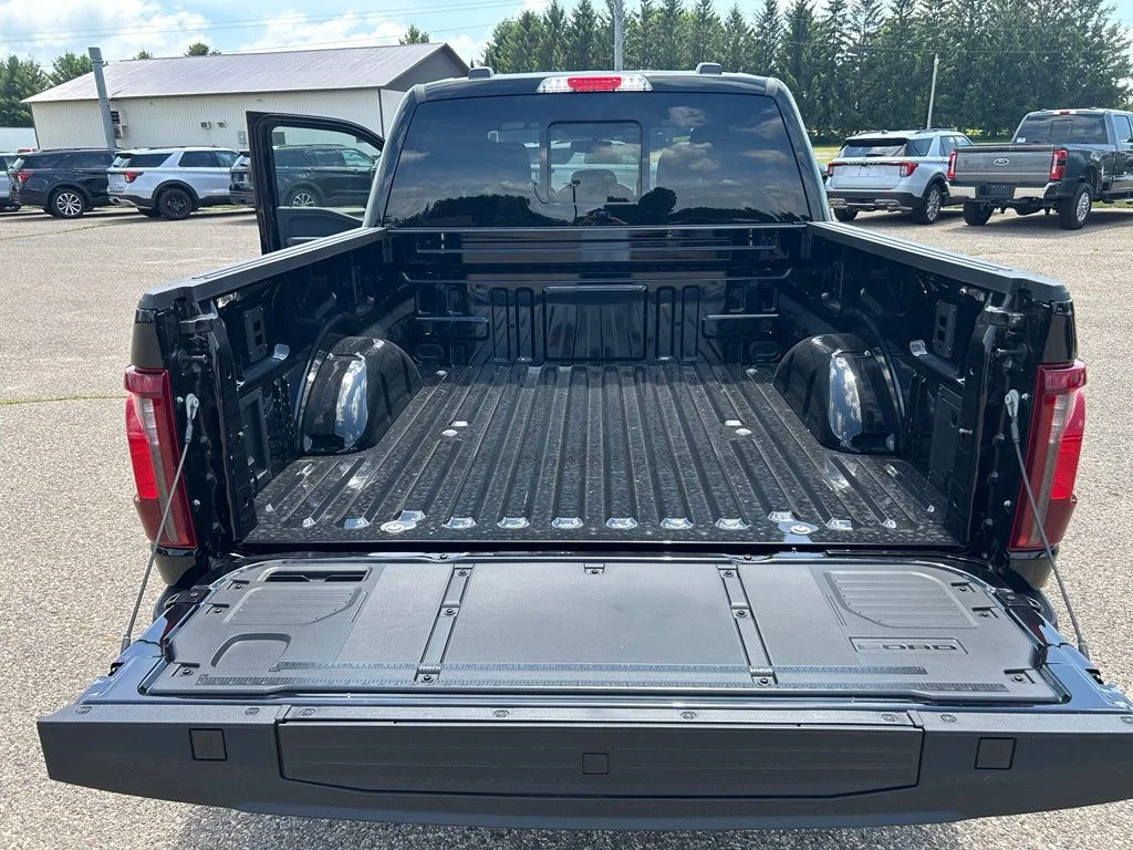 New 2026 Black Ford XLT image 21