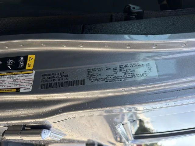 Used 2020 Silver Jeep Altitude image 36