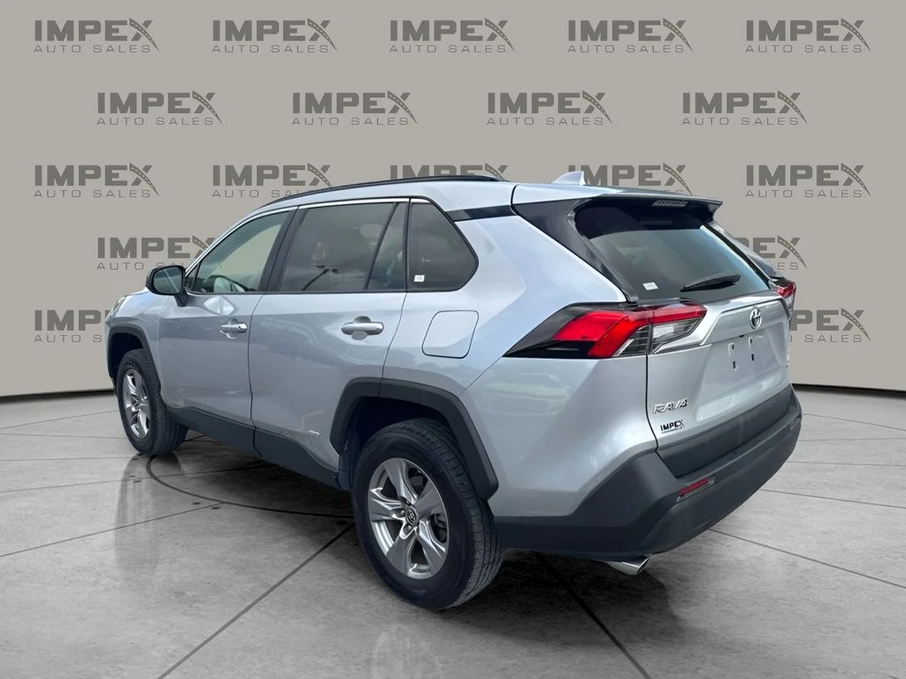 Used 2023 Silver Toyota LE image 3