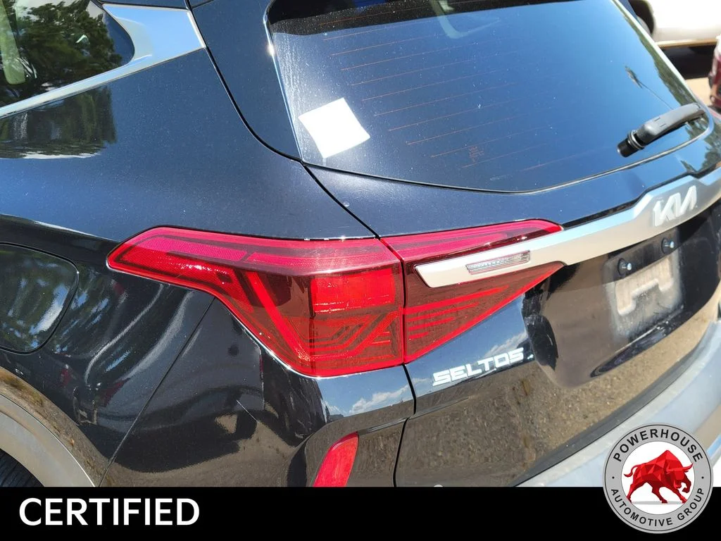Used 2023 Black Kia S image 12