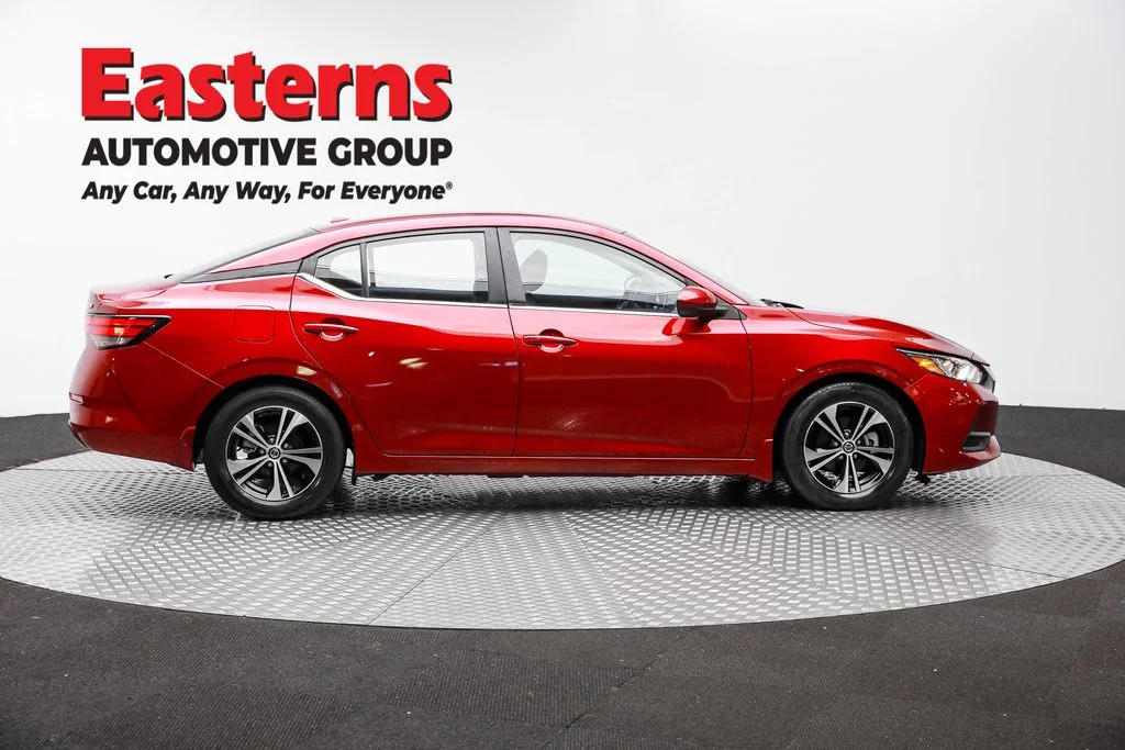 Used 2021 Red Nissan SV image 4