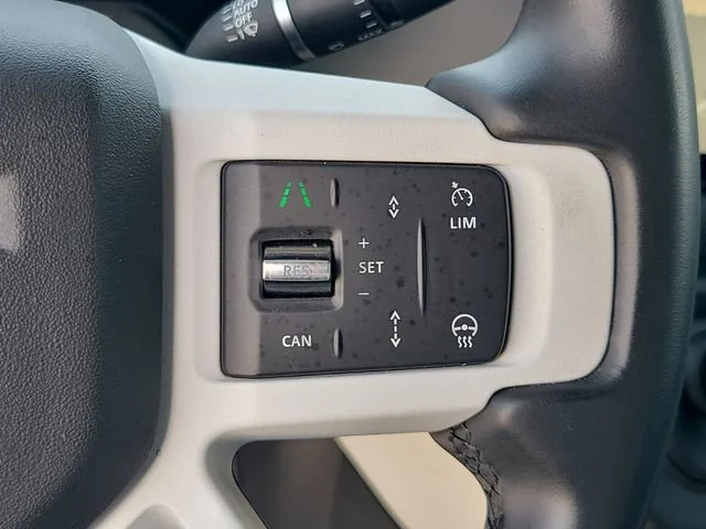 Used 2025 White Land Rover S image 24