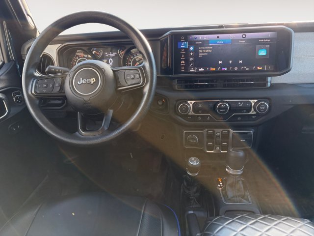 Used 2025 Blue Jeep Nighthawk image 15