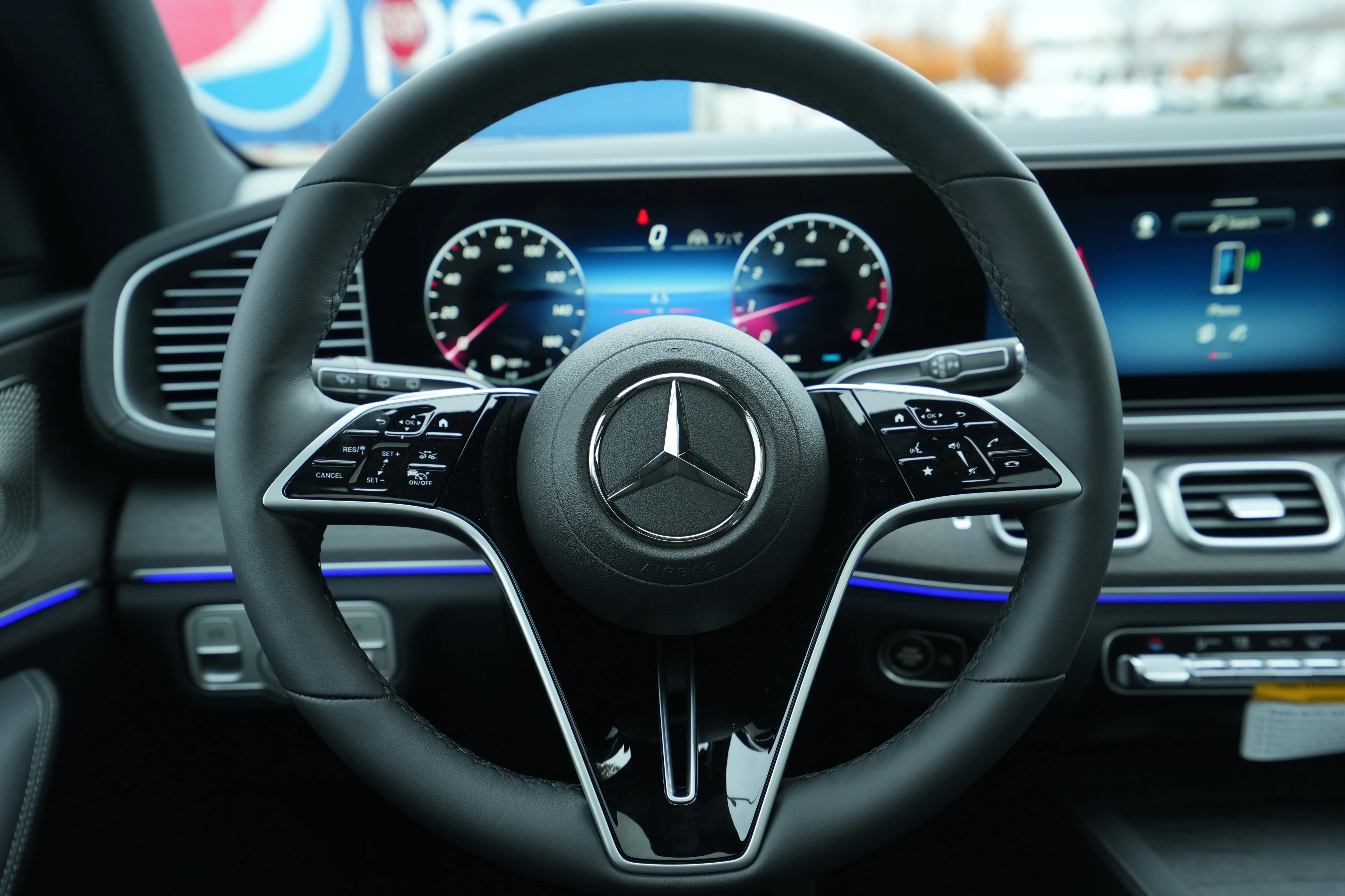 Used 2026 Polar White Mercedes-Benz GLE 350 image 25