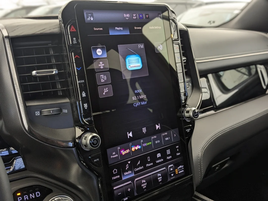 New 2026 White RAM Limited - - 5.7L HEMI V8 eTorque - 14.4 NAV Display - RamBox Cargo Sys - Surround View Cam & More! image 23