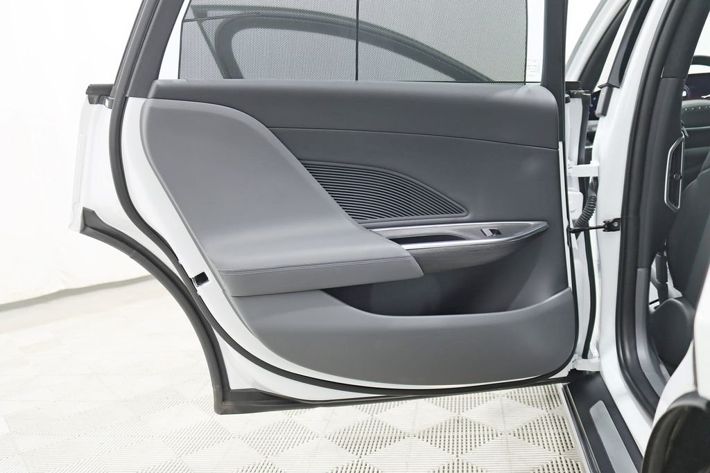 2023 Lucid Air Touring - Photo 42