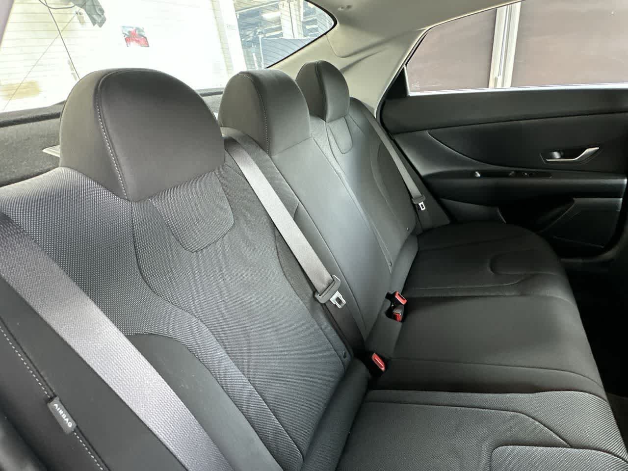 2026 Hyundai Elantra SE - Photo 26