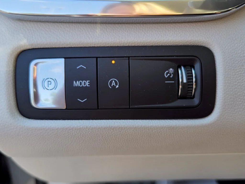 Used 2026 Sterling Metallic GMC Denali image 29