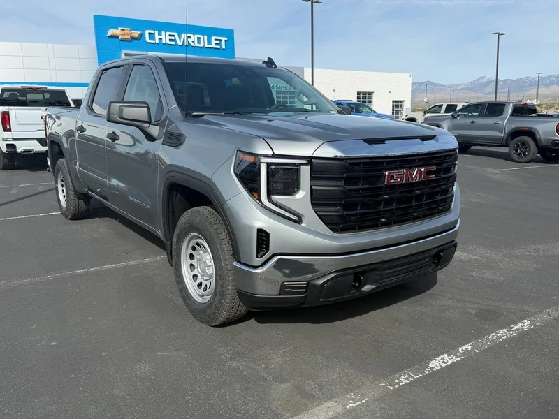 2026 GMC Sierra 4WD Crew Cab Standard Box Pro's photo