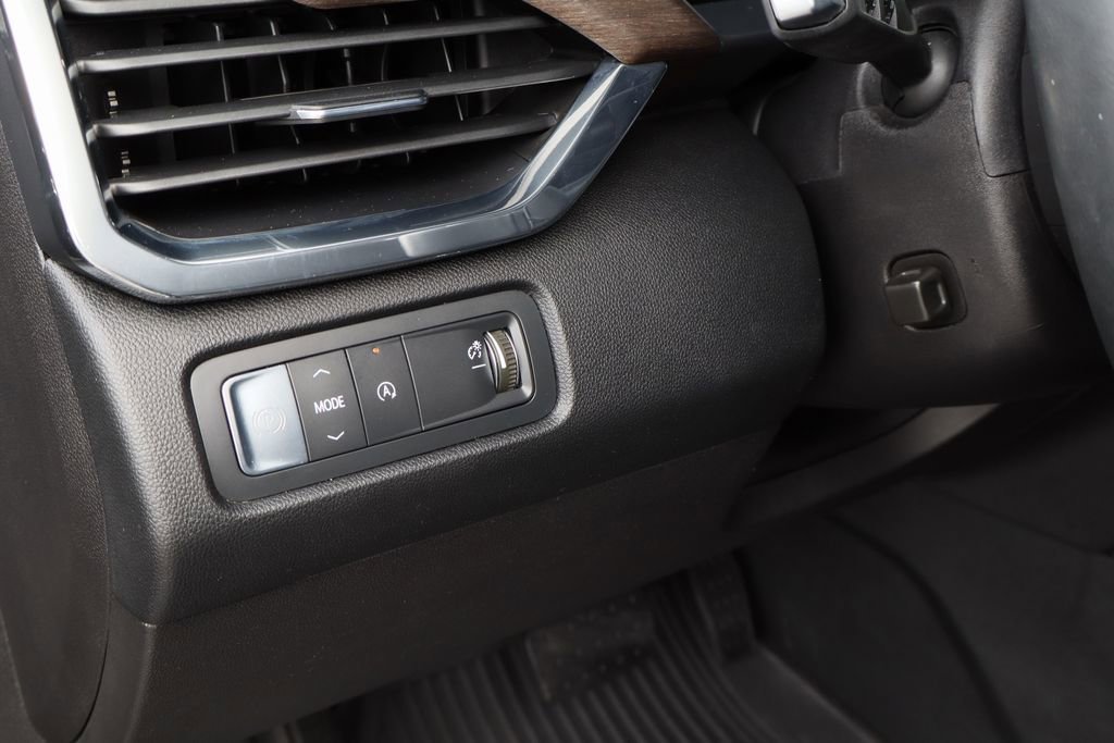 2024 GMC Acadia Denali - Photo 12