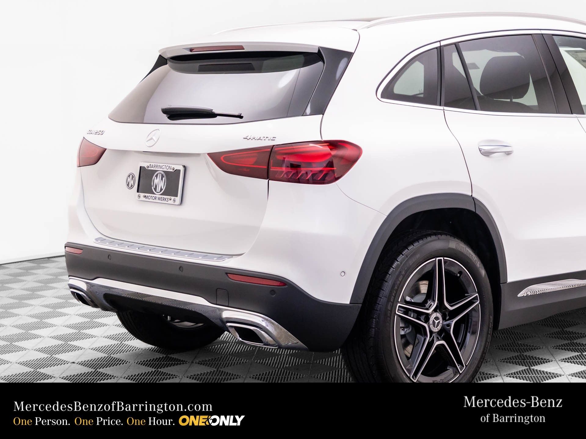 New 2026 Polar White Mercedes-Benz GLA 250 image 40