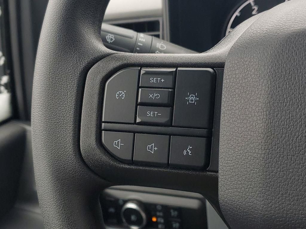 New 2025 Oxford White Ford F-350® XL image 12