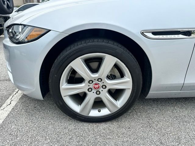 Used 2018 Indus Silver Jaguar 25t Premium image 3