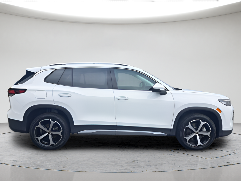 New 2026 White/off-white Volkswagen 2.0T SE image 4
