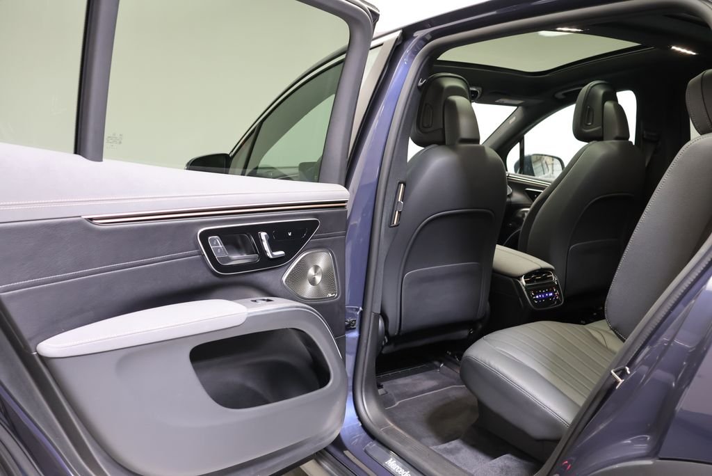 Certified Used 2023 Twilight Blue Metallic Mercedes-Benz 450 image 39