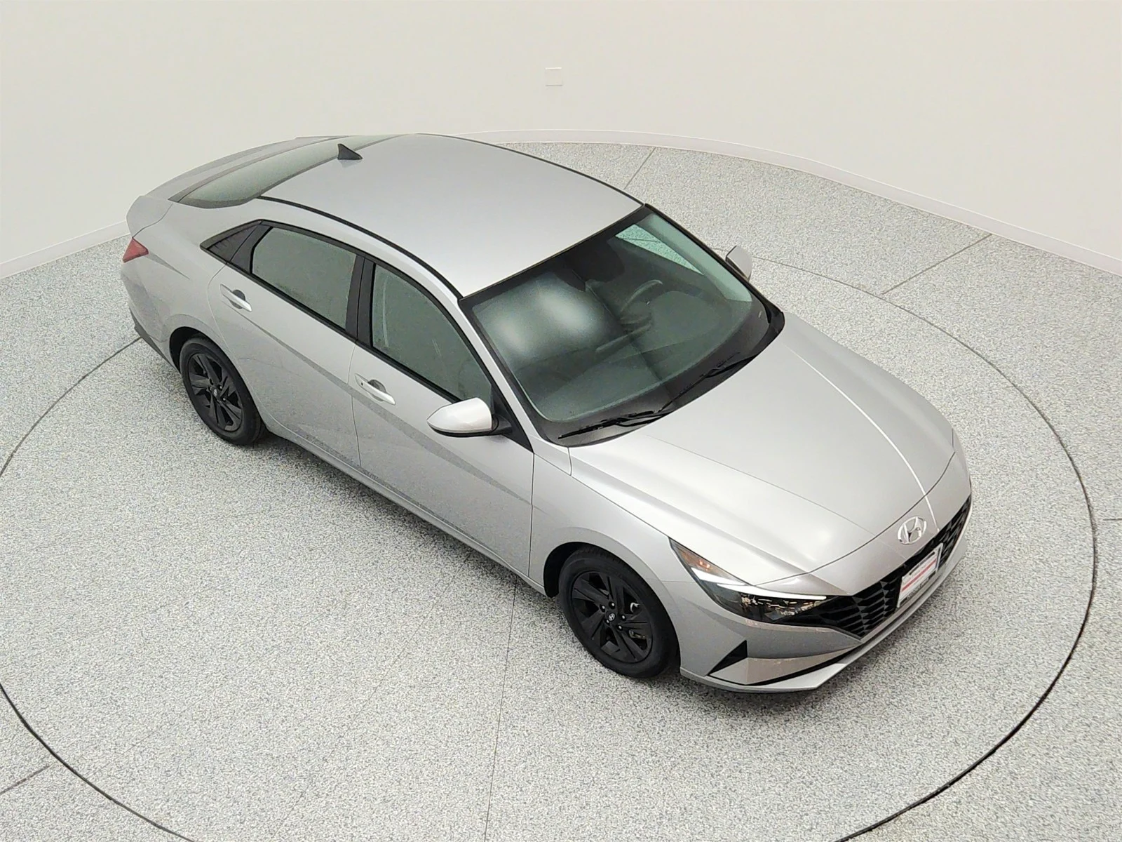 Used 2021 Shimmering Silver Pearl Hyundai SEL IVT image 24