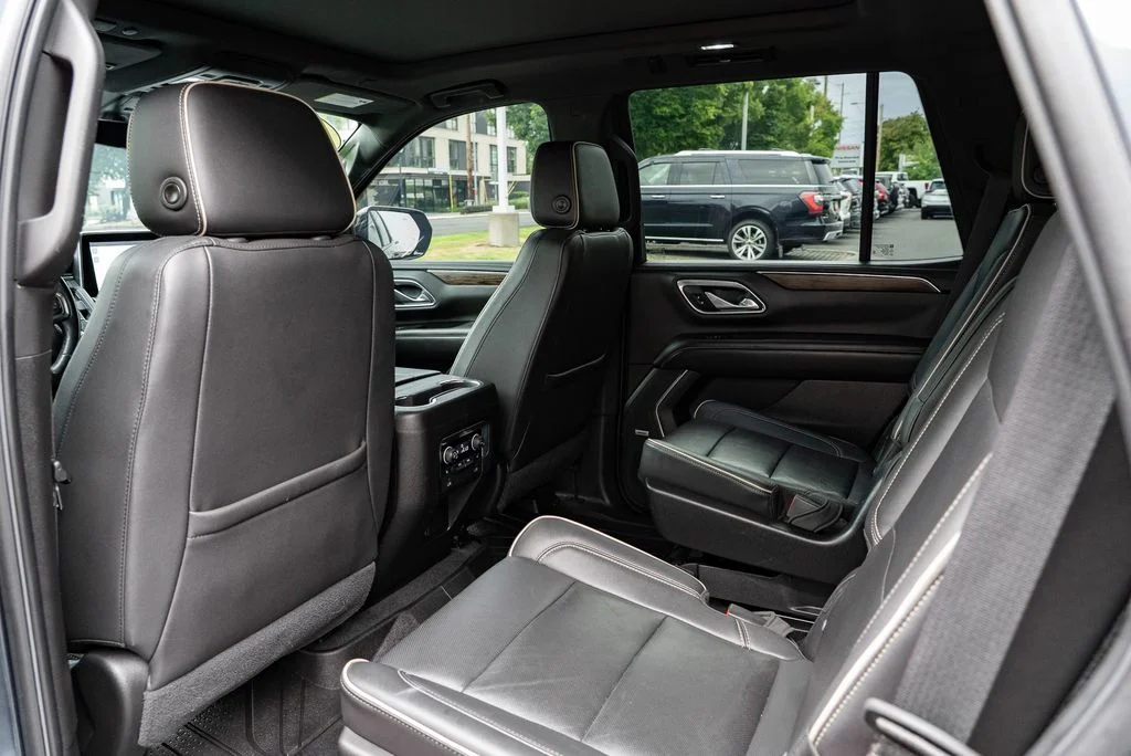 Used 2021 Gray Chevrolet Premier image 26