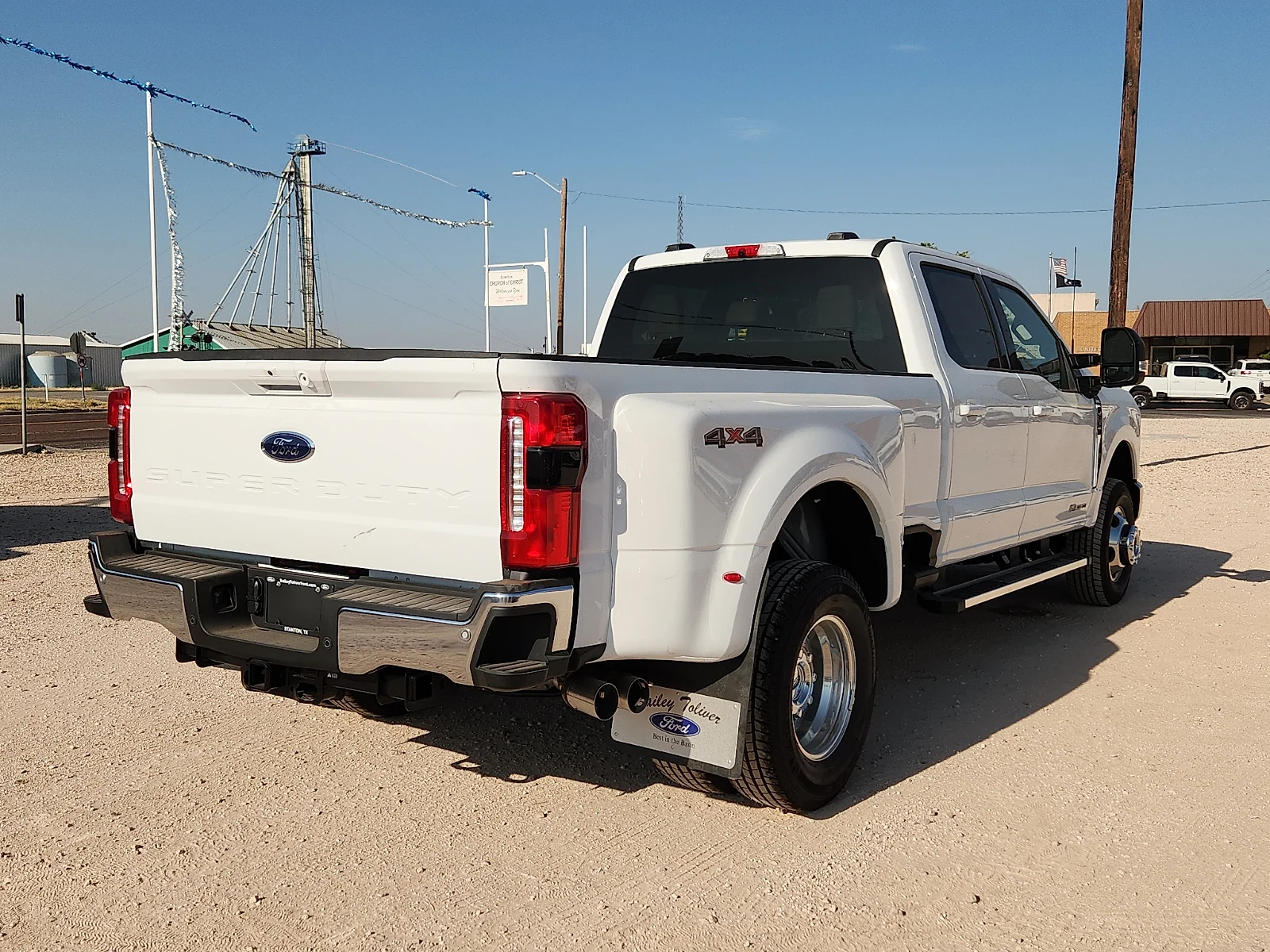 New 2026 Oxford White Ford Lariat image 7
