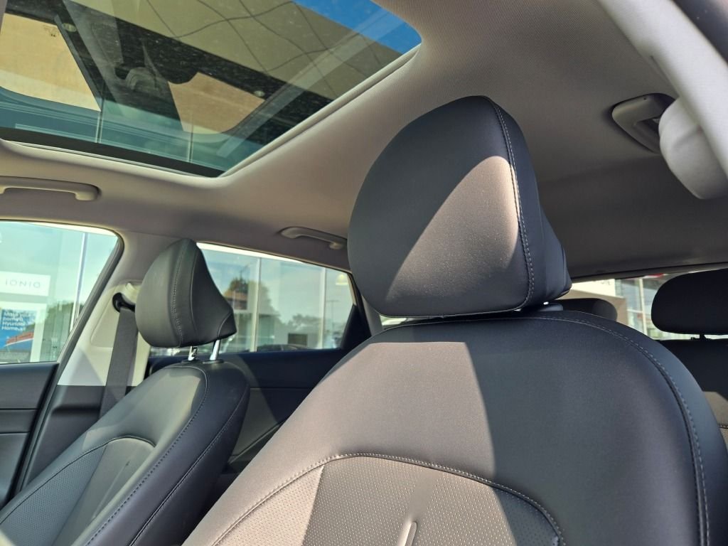 Used 2026 Cyber Gray Metallic Hyundai Limited image 24