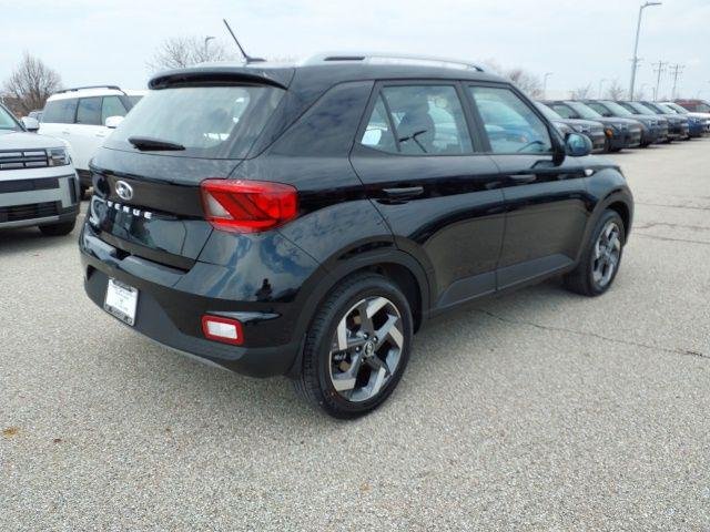 New 2026 Onyx Black Hyundai SEL image 6
