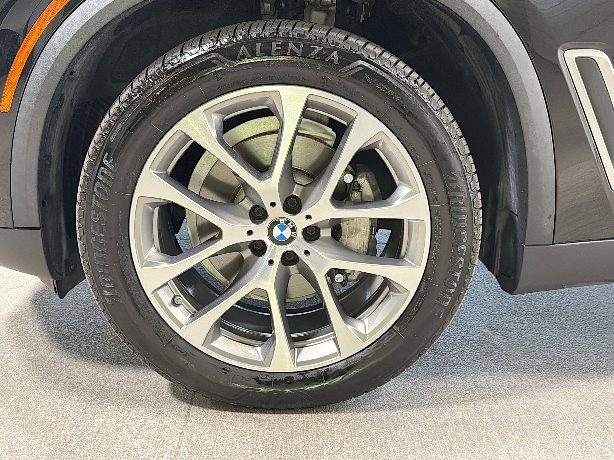 Used 2020 Jet Black BMW sDrive40i image 41
