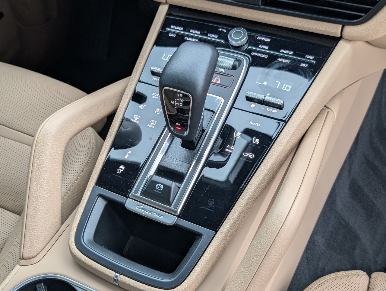 Certified Used 2023 Carrara White Metallic Porsche Platinum Edition image 15