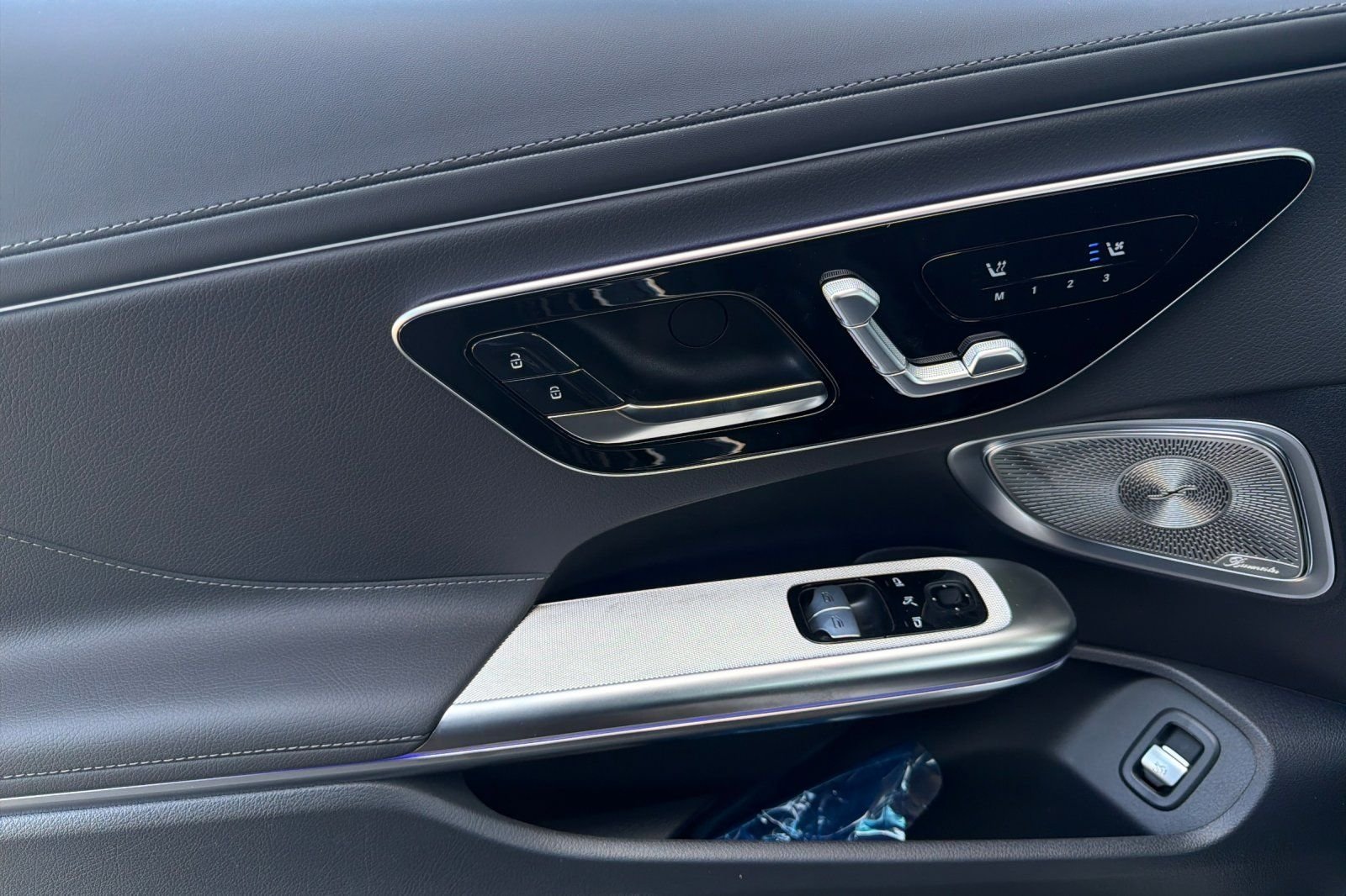 New 2026 Obsidian Black Metallic Mercedes-Benz CLE 450 image 25