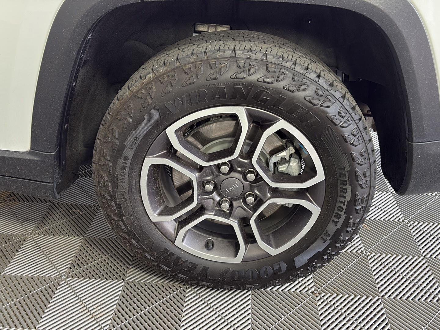 Used 2023 Bright White Clearcoat Jeep Trailhawk image 17