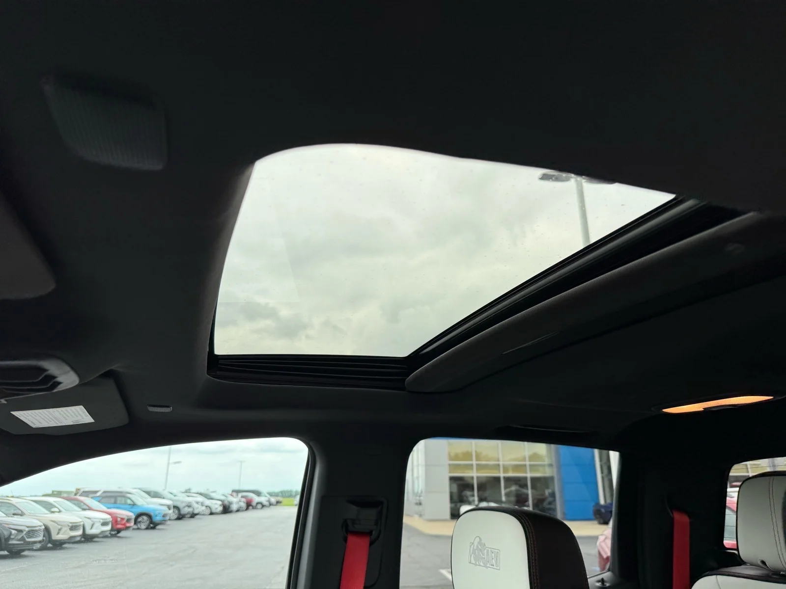 Used 2024 Onyx Black GMC AT4X image 31