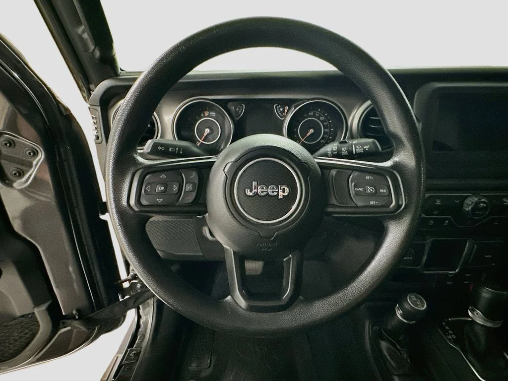 Used 2022 Gray Jeep Unlimited Willys image 12