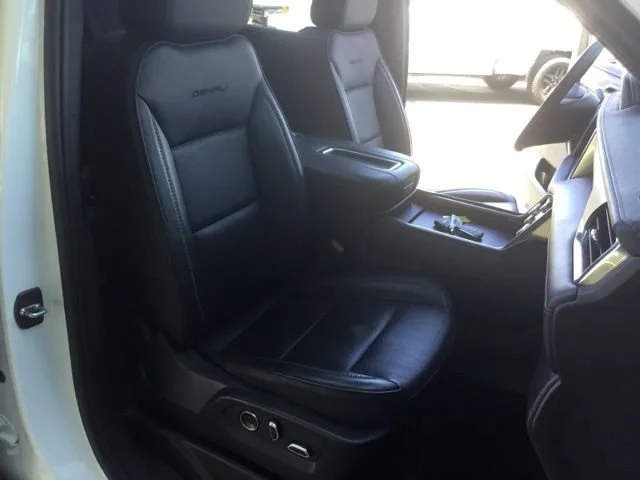 2024 GMC Yukon XL Denali - Photo 33