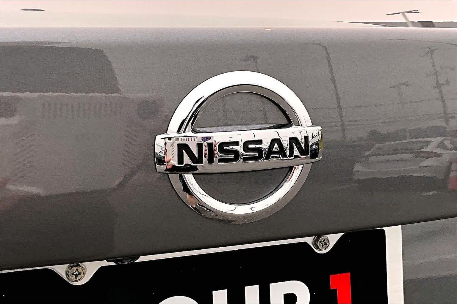 Used 2023 Gun Metallic Nissan SV image 31