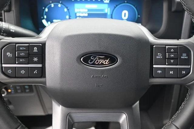 New 2026 Carbonized Gray Metallic Ford XLT image 10