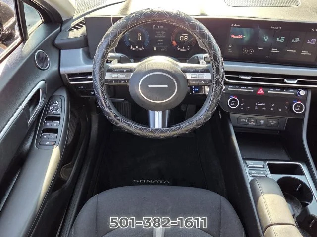 Used 2024 Black Hyundai SEL image 11