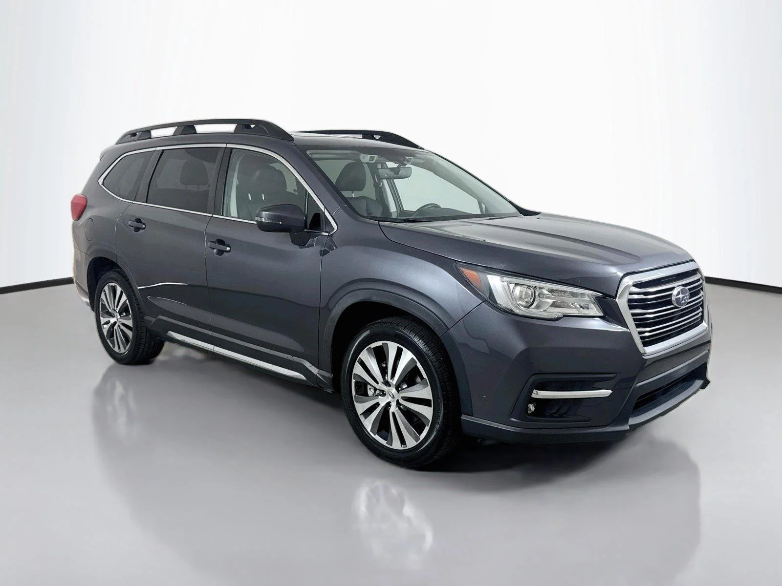 Used 2022 Magnetite Gray Metallic Subaru Limited image 6