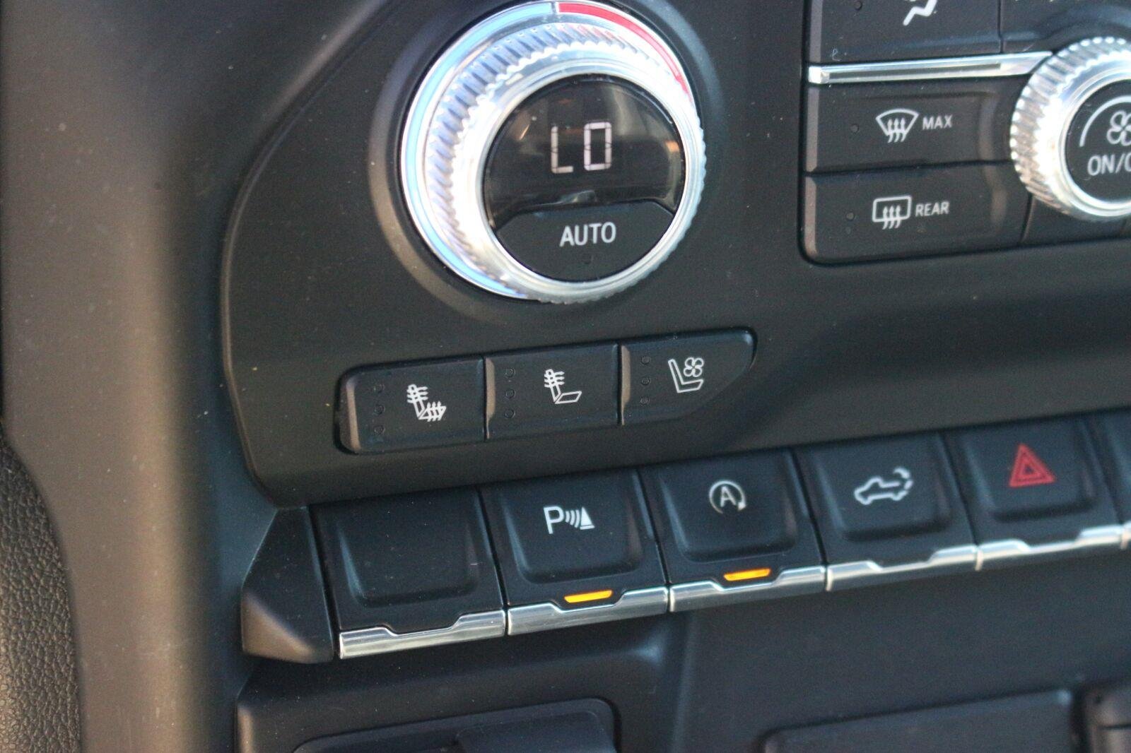 Used 2019 SUMMIT WHITE GMC AT4 image 27