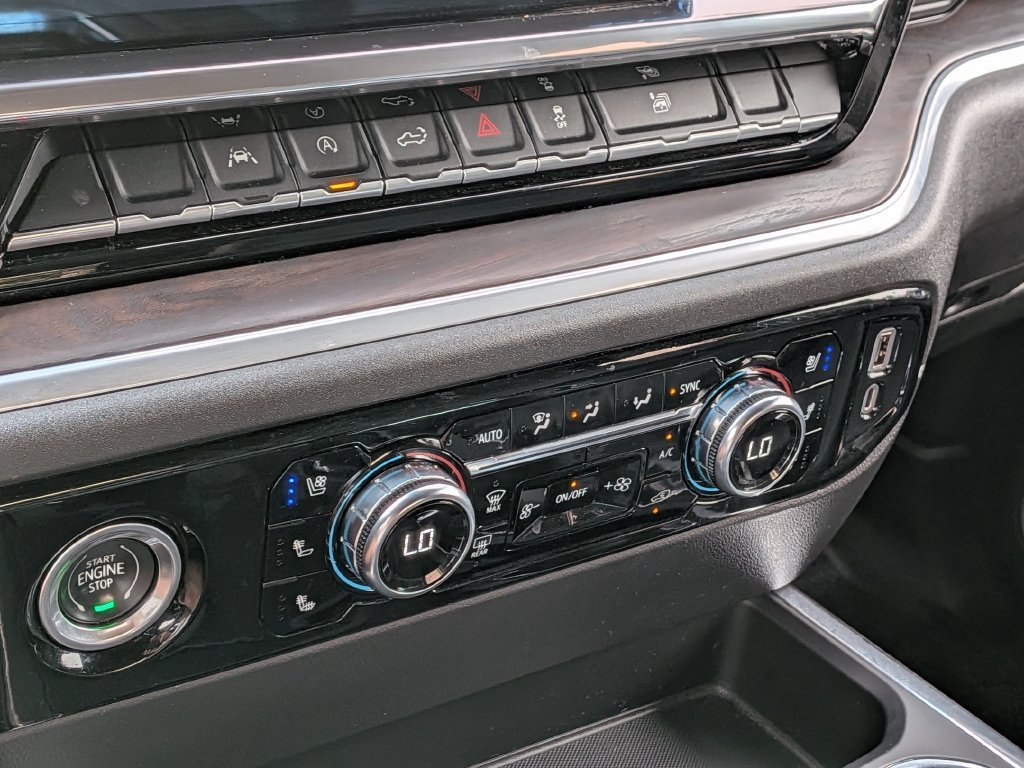 Used 2022 Blue GMC SLT image 29