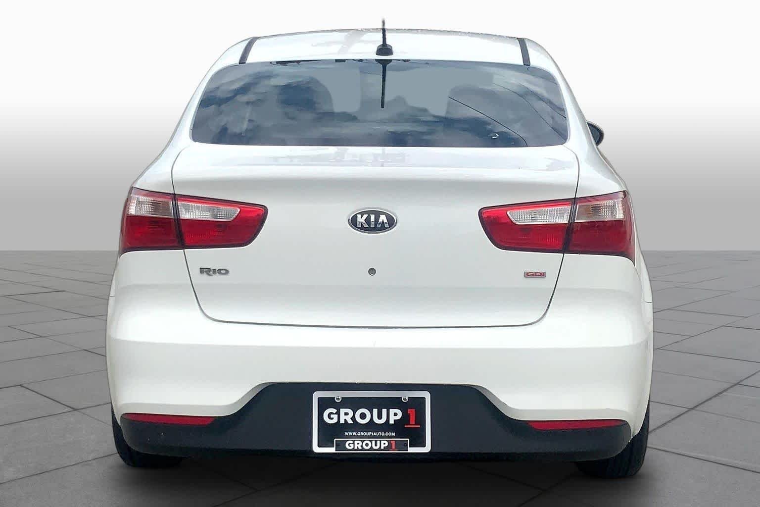 Pre-Owned 2016 Kia Rio LX