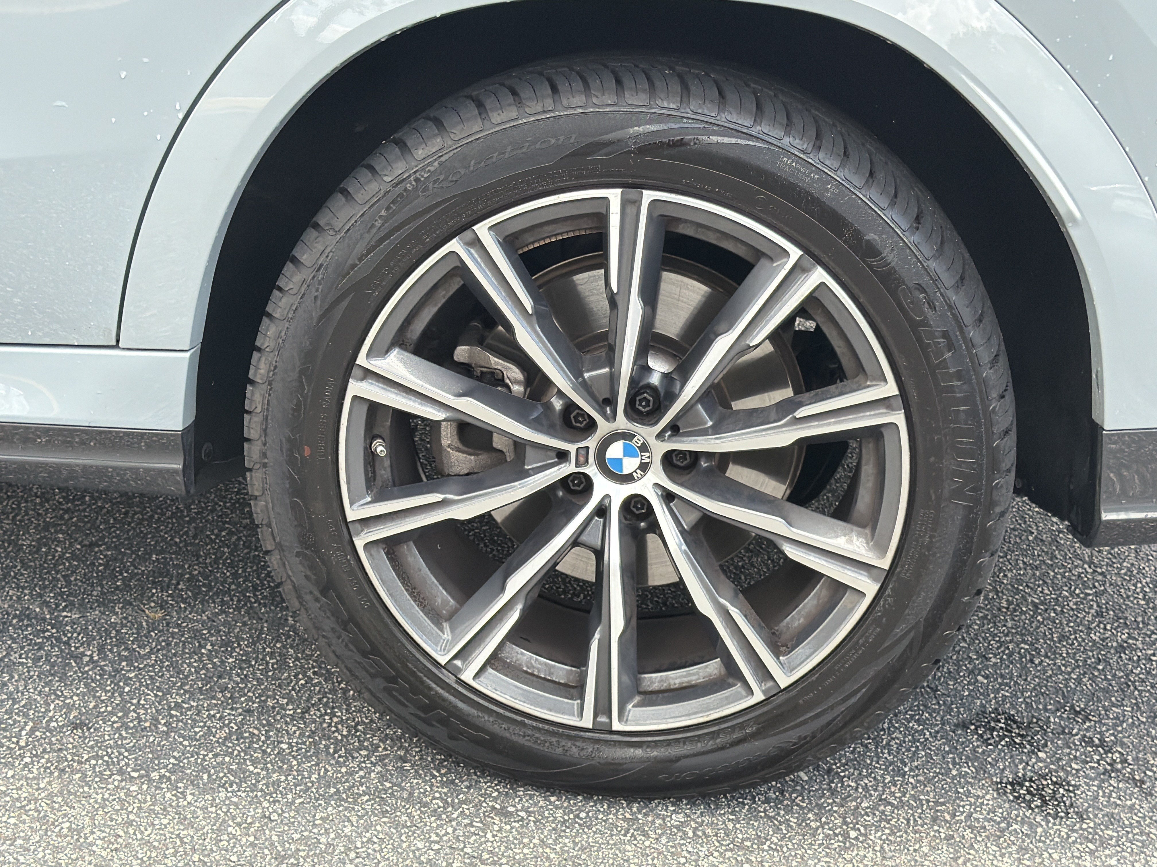 Used 2026 Brooklyn Gray Metallic BMW xDrive40i image 33