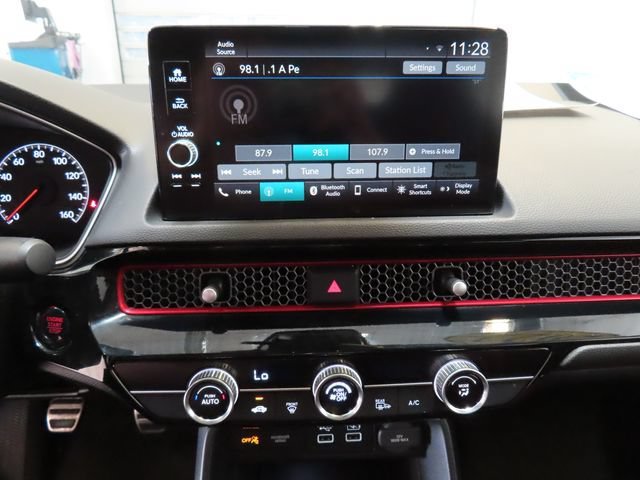 Used 2022  Honda Si image 25