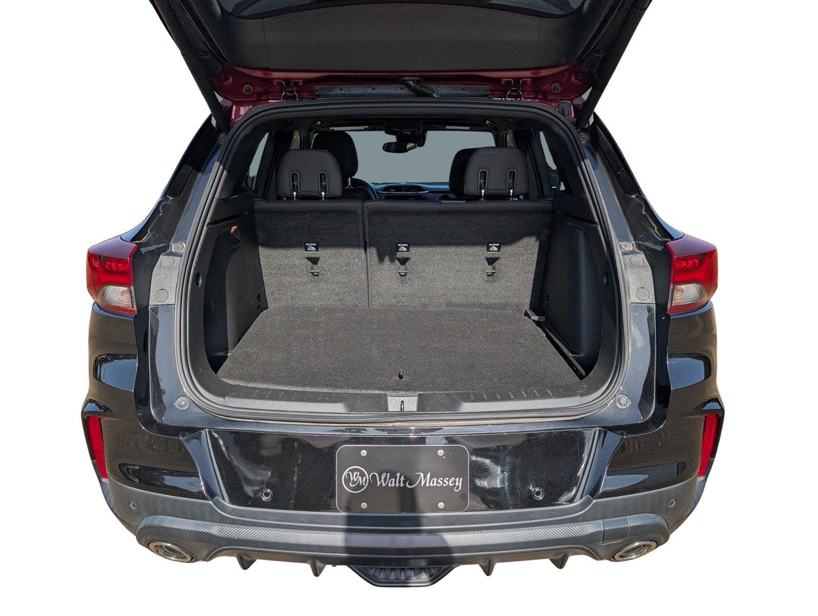 Used 2022 MOSAIC BLACK METALLIC Chevrolet RS image 37