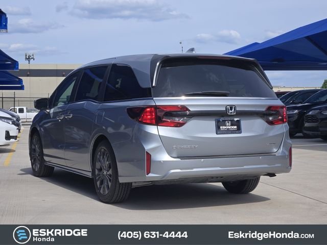 New 2026 Solar Silver Metallic Honda Touring image 3