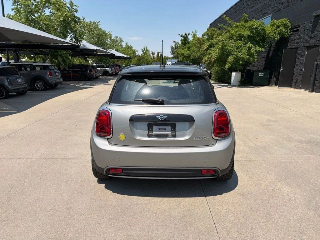 Used 2024 Silver MINI Cooper SE image 4