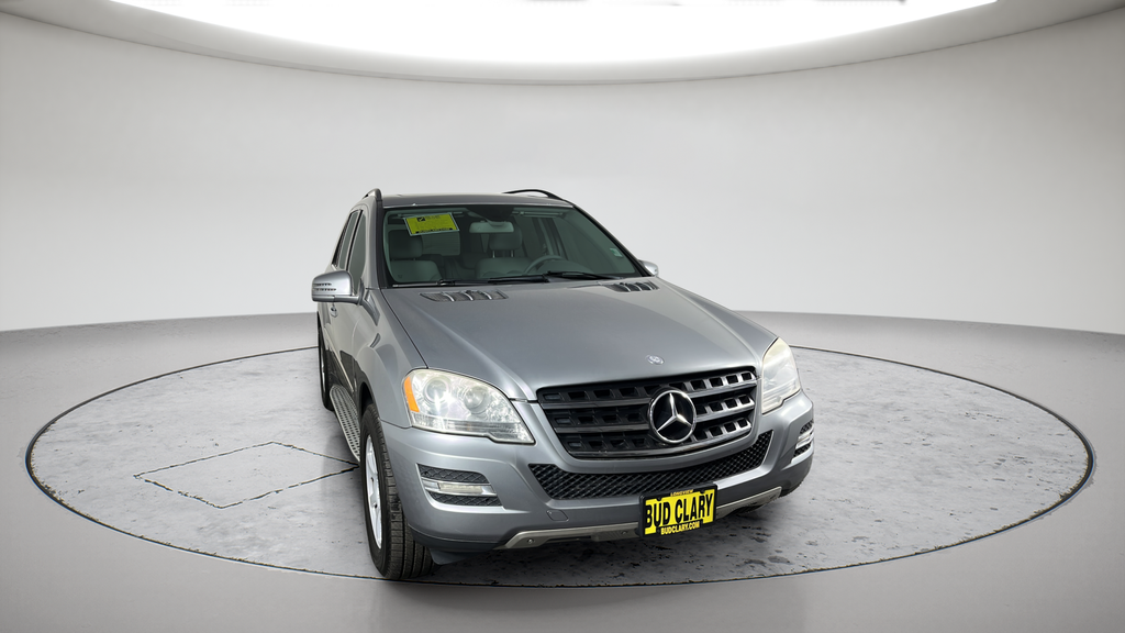 Used 2011  Mercedes-Benz ML 350 image 2